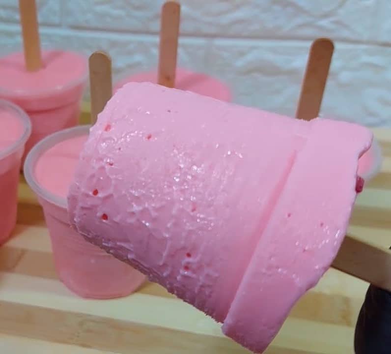 Helados de colita imagen referencial /Artesanos Baker